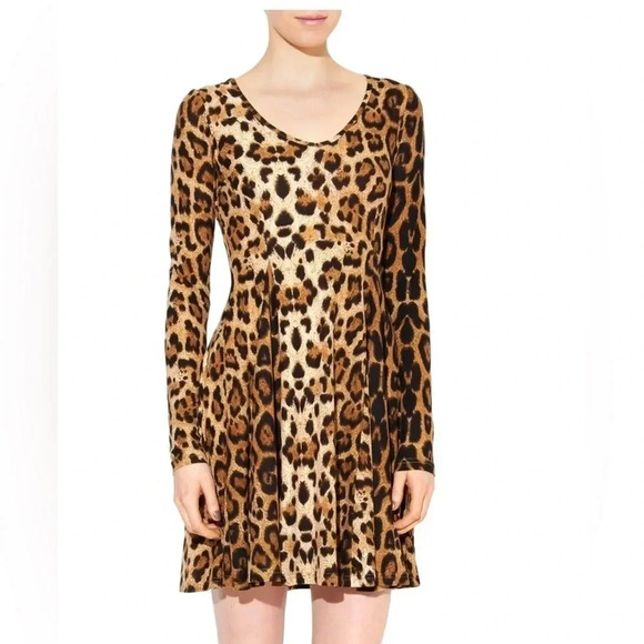 CECICO | Leopard Print Skater V-Neck Dress Size M - Picture 1 of 8